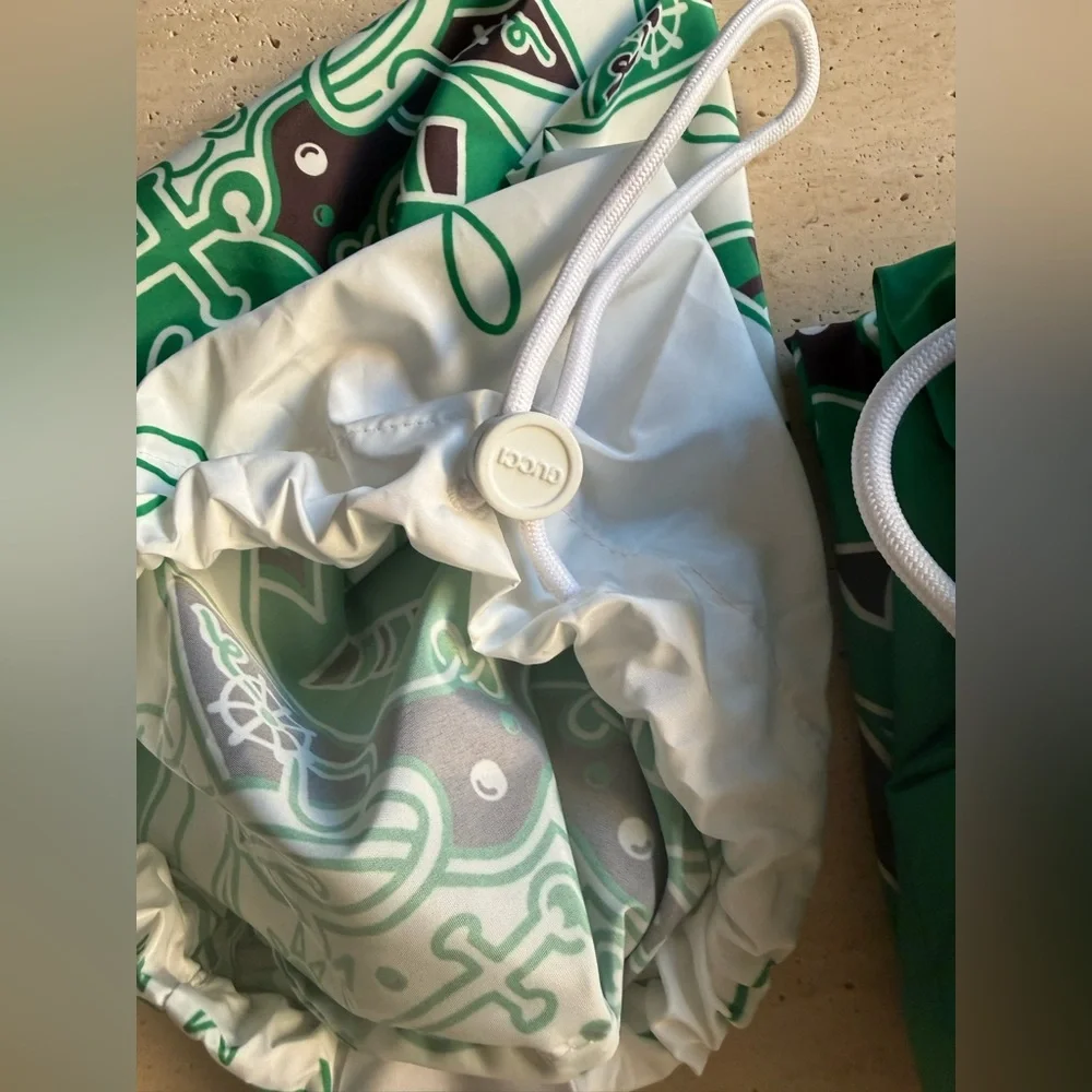 NWT GUCCI LOGO PRINT DRAWSTRING SWIM SHORTS 💚🌟